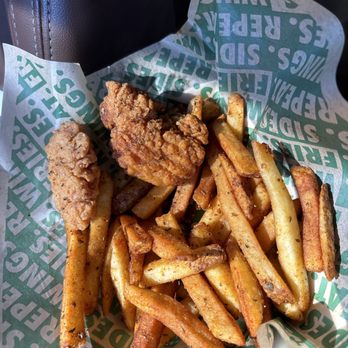 Wingstop - Chicken Wings Near Me - Glendale, Arizona
