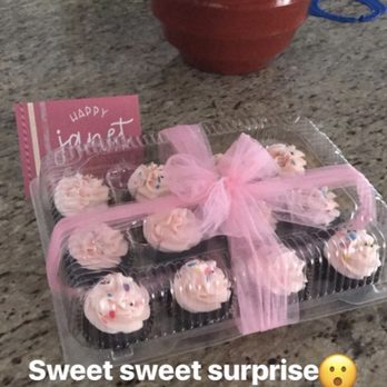 Suzanne's Bakery - Bakeries Near Me