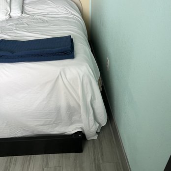 Island Hotel - Small space - Hotels Near Me - Port Aransas, Texas Island Hotel - Small space - Hotels Near Me - Port Aransas, Texas