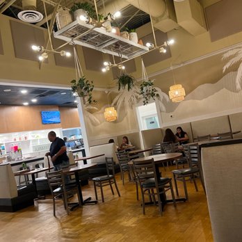 Cali - Brandon - inside of Cali - New American Near Me - Riverview, Florida