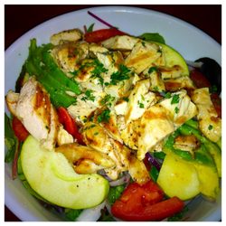 Sparta Taverna - Sparta Salad With Grilled Chicken.