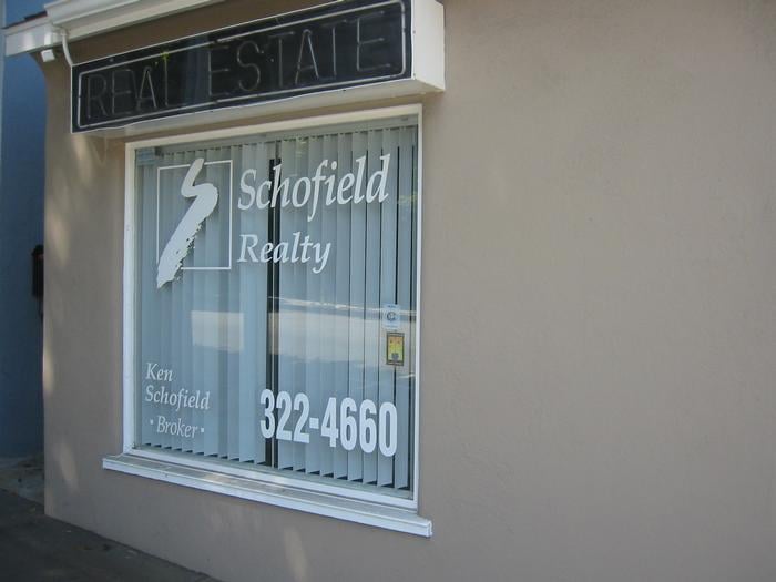 SCHOFIELD REALTY Updated October 2024 323 Richmond St, El Segundo