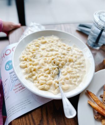 Burtons Grill & Bar by null