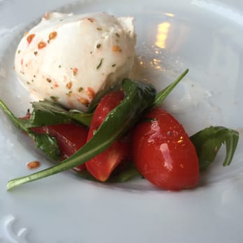 Lo Sfizio - Insalata caprese was amazing! The mozzarella was so delicious and filling. The tomatoes and basil were also very fresh - Italian Near Me - Capri, NA Lo Sfizio - Insalata caprese was amazing! The mozzarella was so delicious and filling. The tomatoes and basil were also very fresh - Italian Near Me - Capri, NA