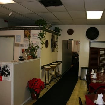 Drelyse African Restaurant - dining room of Drelyse African restaurant - African Near Me - Columbus, Ohio