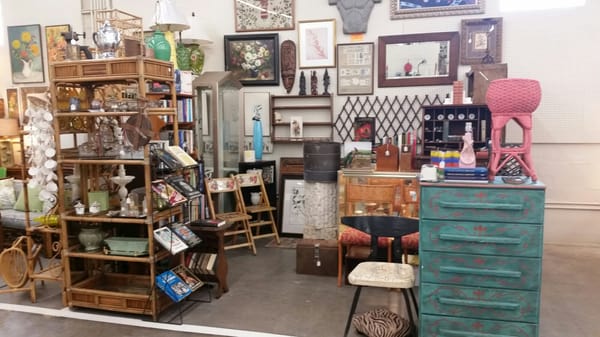 Lula B's Oak Cliff Vintage Shop by null