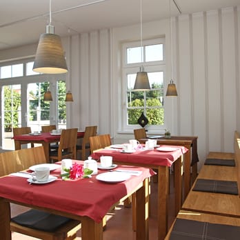 Pension Achtern Wieck - Frühstücksraum - Venues & Event Spaces Near Me - Wieck a. Darß, MV Pension Achtern Wieck - Frühstücksraum - Venues & Event Spaces Near Me - Wieck a. Darß, MV