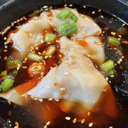 Wonton in chili oil
