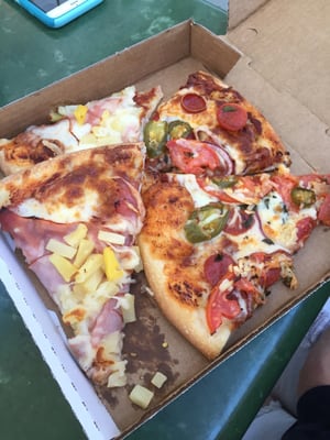 Beach Harbor Pizza by null