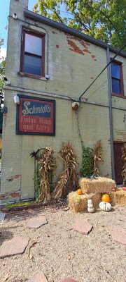 Schmidt's Fudge Haus by null