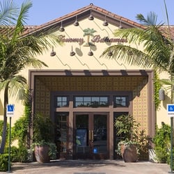 Corona Del Mar Plaza