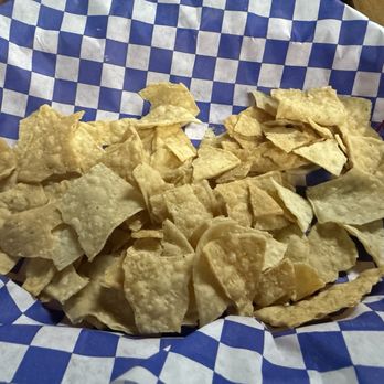 Canelo’s Mariscos & Beer - Chip crumbs served under a few top, whole chips. - Seafood Near Me - Las Vegas, Nevada Canelo’s Mariscos & Beer - Chip crumbs served under a few top, whole chips. - Seafood Near Me - Las Vegas, Nevada