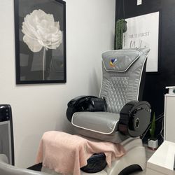 Lana’s Nail Studio