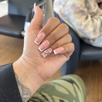 Diamond Nails Salon - Disneyland nails by Sam. - Nail Salons Near Me - Los Banos, California