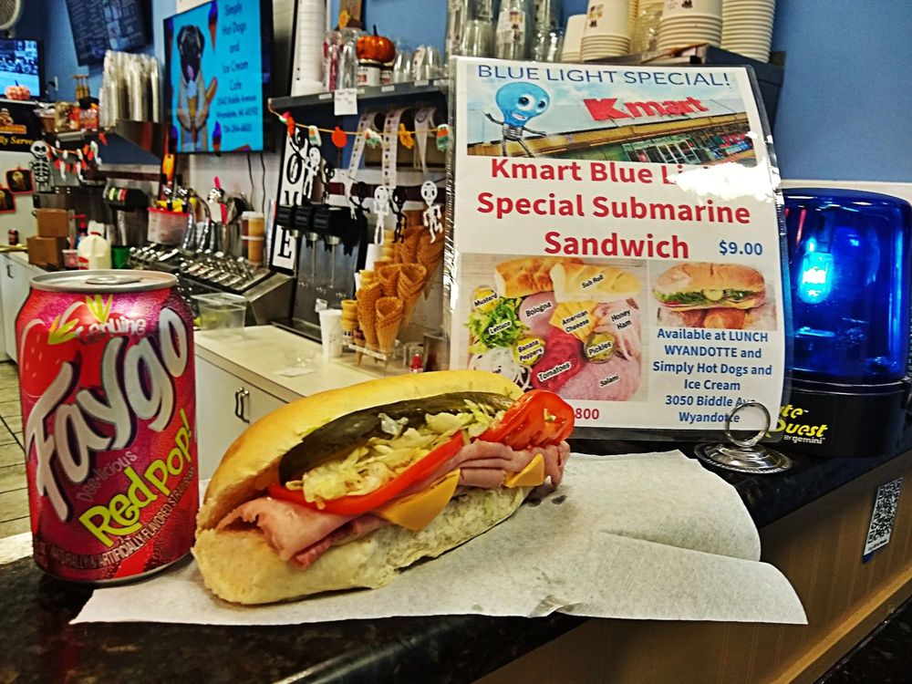 SIMPLY HOTDOGS AND ICE CREAM 35 Photos 3042 Biddle Ave, Wyandotte