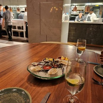 Ramsay's Kitchen - Oysters - New American Near Me - Las Vegas, Nevada Ramsay's Kitchen - Oysters - New American Near Me - Las Vegas, Nevada
