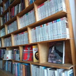 Librería Sor Juana - Amplio surtido en literatura.