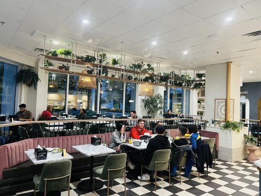 Sinya Mediterranean by null