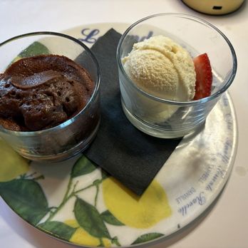 Locanda Sorrento - Chocolate Soufflé meh - Italian Near Me - Campbell, California Locanda Sorrento - Chocolate Soufflé meh - Italian Near Me - Campbell, California