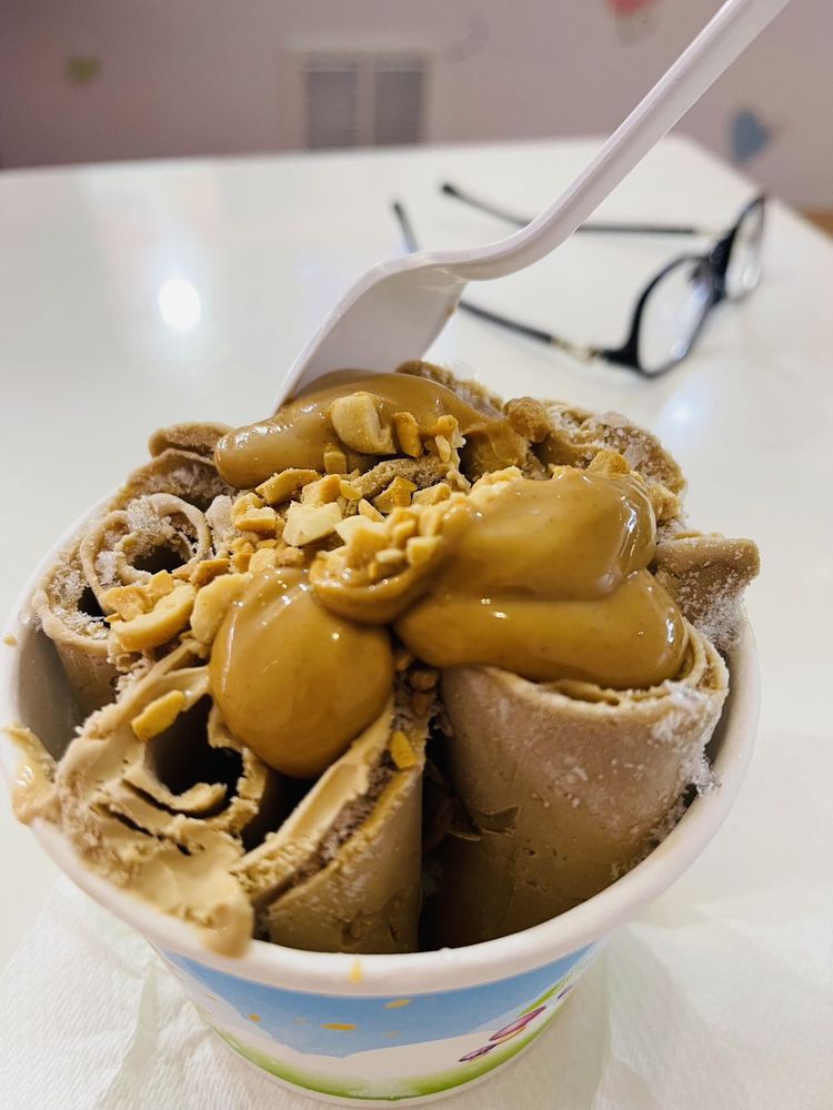 SUNBERI FROZEN YOGURT & CREPE 39 Photos 3504 30th Ave, Astoria, New