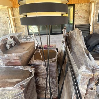 Public Storage - Completely destroyed cannot bring in my house, smell feces - Self Storage Near Me - Houston, Texas