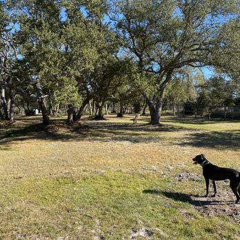 Memorial Park - Dog Parks Near Me - Rockport, Texas