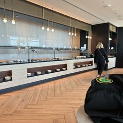 Philadelphia International Airport - Food at Chase lounge