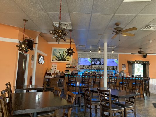 Agave Restaurant and Lounge by null