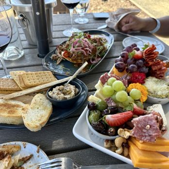Hearst Ranch Winery - Wine Tasting Room Near Me - San Simeon, California Hearst Ranch Winery - Wine Tasting Room Near Me - San Simeon, California
