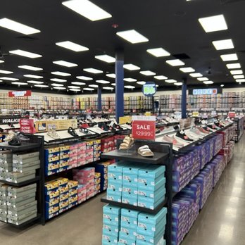 SKECHERS Warehouse Outlet - Shoe Stores Near Me - Flower Mound, Texas SKECHERS Warehouse Outlet - Shoe Stores Near Me - Flower Mound, Texas