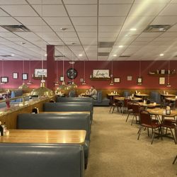 Poor Richard's Cafe - Plenty of room