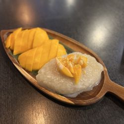 Thai Yaki - Sweet Mango w/ Sticky Rice