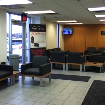 Willis Nissan - Take advantage of many of our amenities including free Wi-Fi, TV, Free Coffee, water and Tea and a vending machine. - Auto Repair Near Me - Des Moines, Iowa