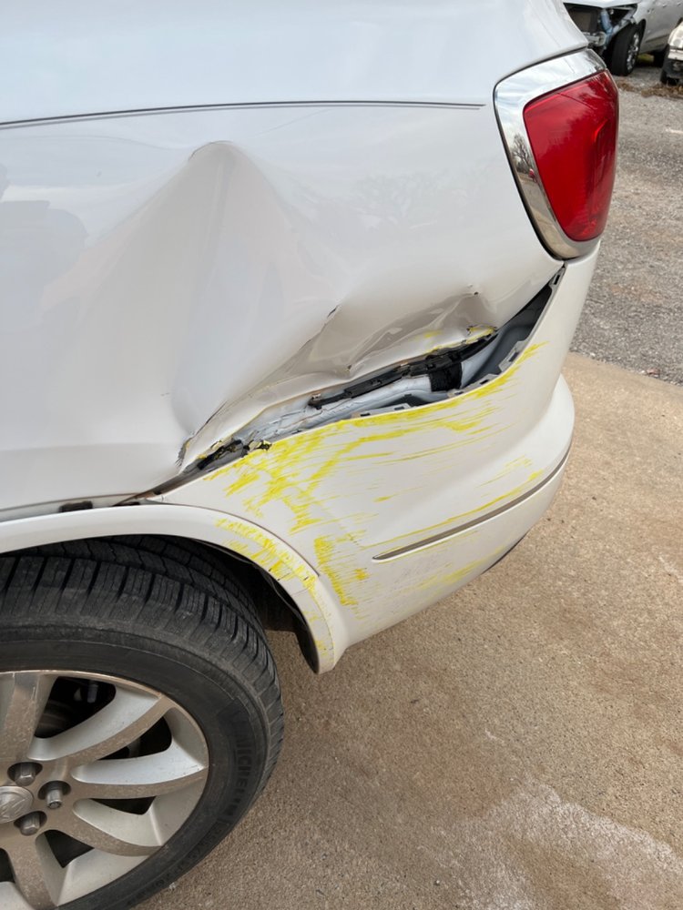 KINGFISHER BODY & GLASS Updated September 2024 14 Photos 504 N