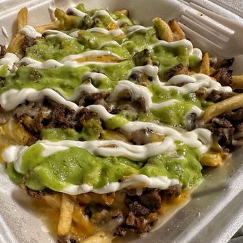 Taqueria Los Perez - Carne Asada Fries - Food Trucks Near Me - Corona, California