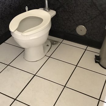Pho Tre Bien - Female restroom floor. Incredibly dirty. - Vietnamese Near Me - El Paso, Texas