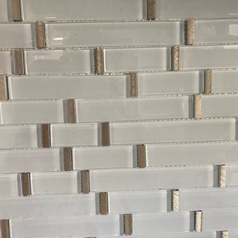BR Style - a close up of a kitchen backsplash - Flooring Near Me BR Style - a close up of a kitchen backsplash - Flooring Near Me