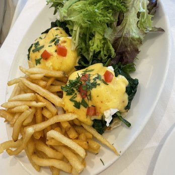 Le Bilboquet - Les Oeufs Benedict - French Near Me - Denver, Colorado