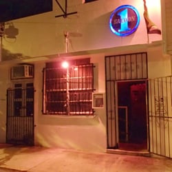 Saloon 1 - Front Petronia Street Entrance