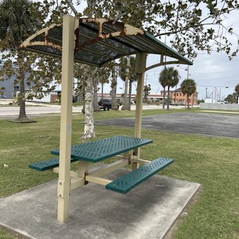 Shield Park - Parks Near Me - Galveston, Texas