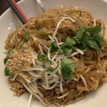 Daisy Mint - Tofu pad Thai - Thai Near Me - Pasadena, California Daisy Mint - Tofu pad Thai - Thai Near Me - Pasadena, California