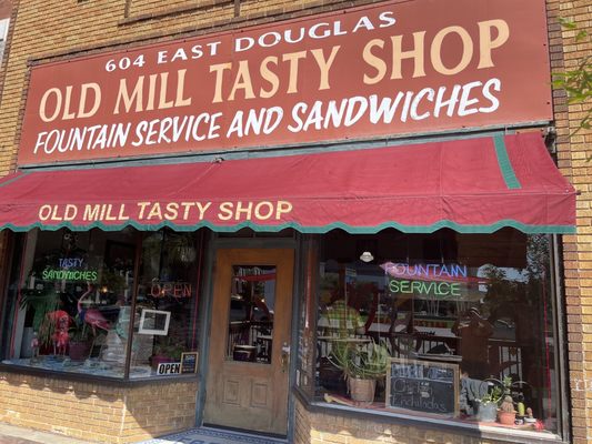 Old Mill Tasty Shop by null