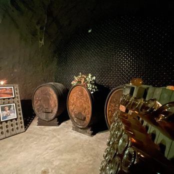 Schramsberg Vineyards - a wine cellar with barrels - Wineries Near Me - Calistoga, California Schramsberg Vineyards - a wine cellar with barrels - Wineries Near Me - Calistoga, California
