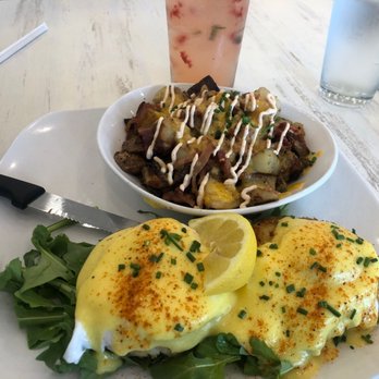 Syrup - Aurora - Crabby Cake Benedict and Strawberry-Mint Lemonade - Breakfast & Brunch Near Me - Aurora, Illinois Syrup - Aurora - Crabby Cake Benedict and Strawberry-Mint Lemonade - Breakfast & Brunch Near Me - Aurora, Illinois