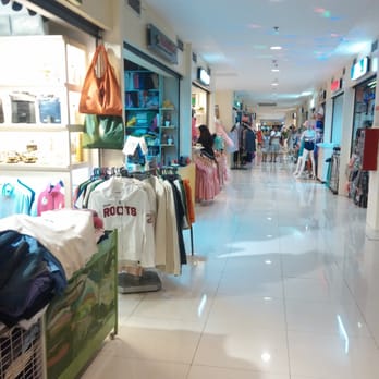 Shoppesville Arcade - So many things to buy here. - Fashion Near Me - San Juan, NCR