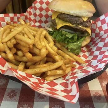 Danna's Bar-B-Que and Burger Shop - Double cheeseburger - Barbeque Near Me - Branson, Missouri