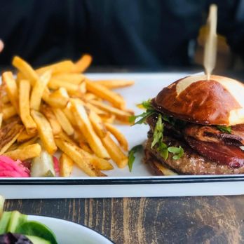 Batch & Brine - Burgers Near Me - Lafayette, California