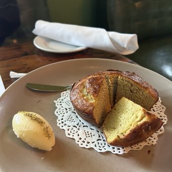 Five and Ten - Cast Iron Cornbread - New American Near Me - Athens, Georgia Five and Ten - Cast Iron Cornbread - New American Near Me - Athens, Georgia