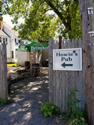 Howie's Pub by null