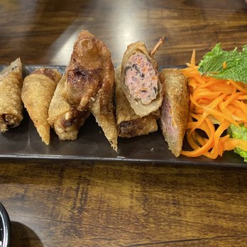 Chef Papa Vietnamese Kitchen - Spring Rolls - Vietnamese Near Me - Flushing, New York Chef Papa Vietnamese Kitchen - Spring Rolls - Vietnamese Near Me - Flushing, New York